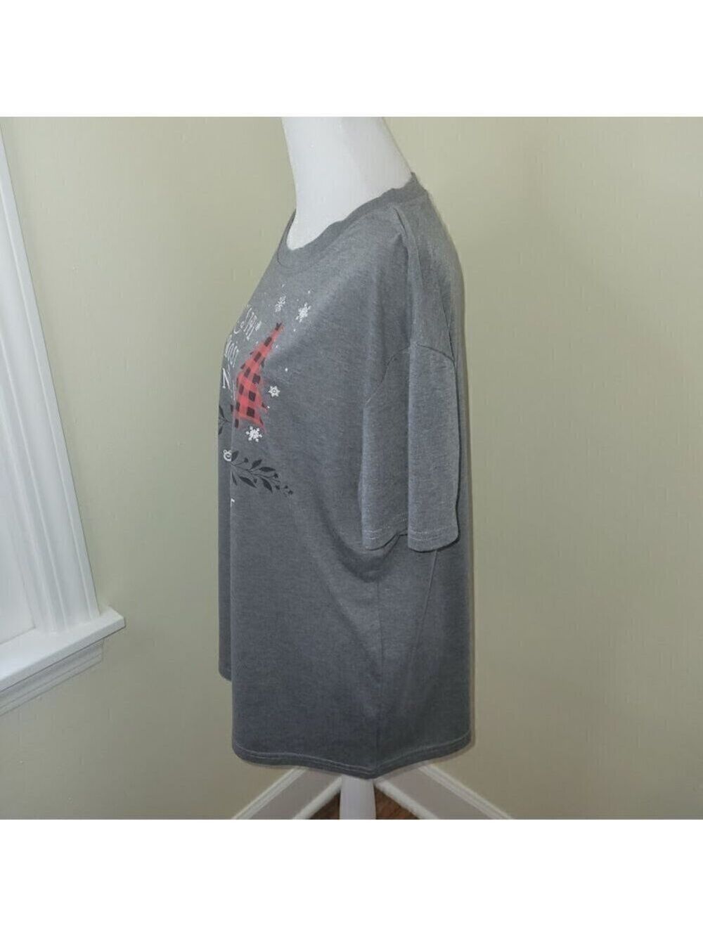 Merry Christmas 2 Short Sleeve T-Shirt Gray & Green Xmas Women's Size XL - Picture 4 of 16